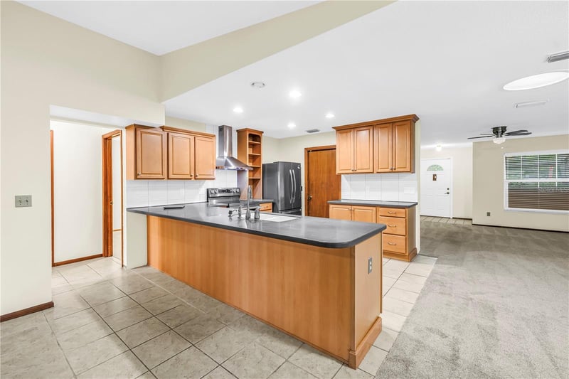 12220 Wild Acres Rd, Largo, FL 33773