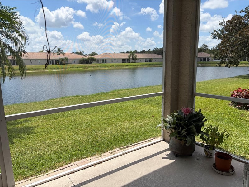 4019 Cascade Falls Dr, Sarasota, FL 34243