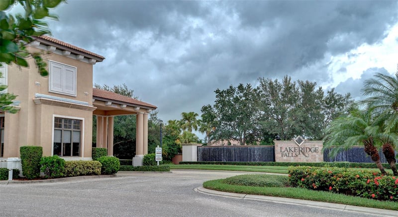 4019 Cascade Falls Dr, Sarasota, FL 34243