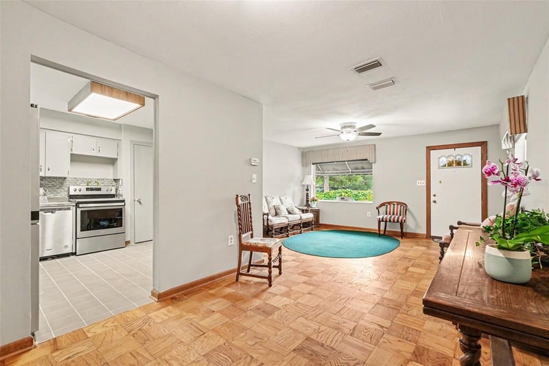 10308 Oakleaf Ave, Tampa, FL 33612