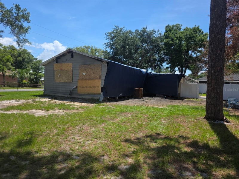 7002 Blossom Ave, Tampa, FL 33614