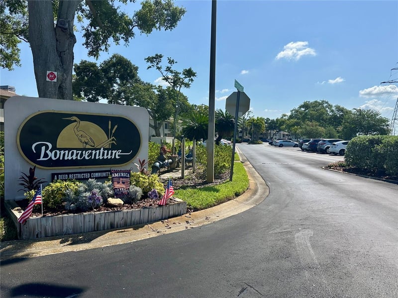 3004 Bonaventure Cir #102, Palm Harbor, FL 34684