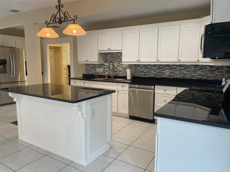 707 Glenwood Ave, Clearwater, FL 33755