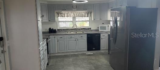313 Danube Cir, Bradenton, FL 34207
