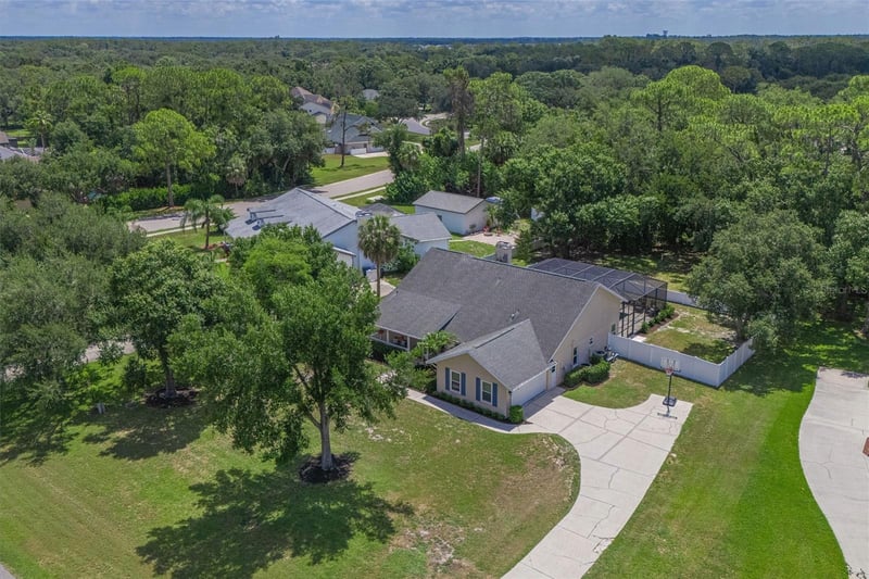 305 Mill Rn, Bradenton, FL 34212