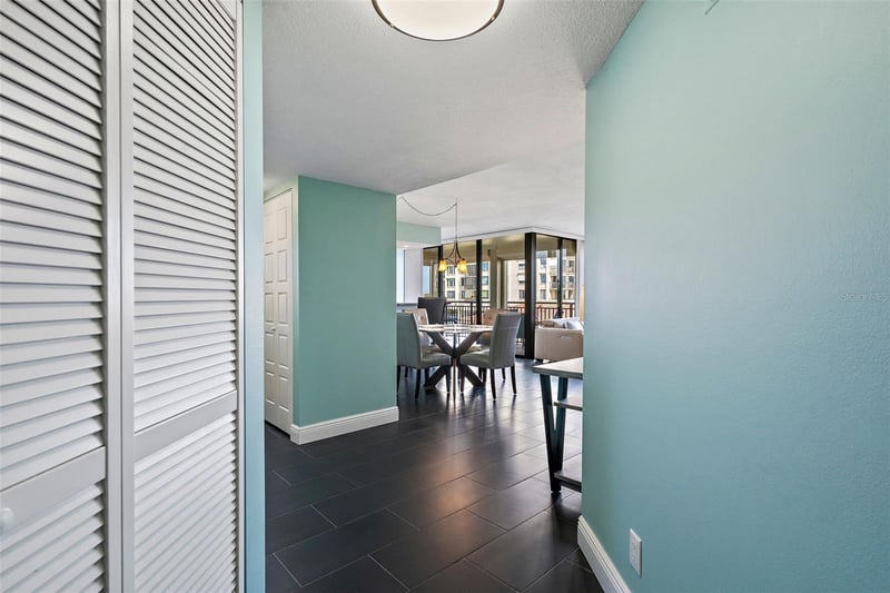 6372 Palma Del Mar Blvd #406, St Petersburg, FL 33715