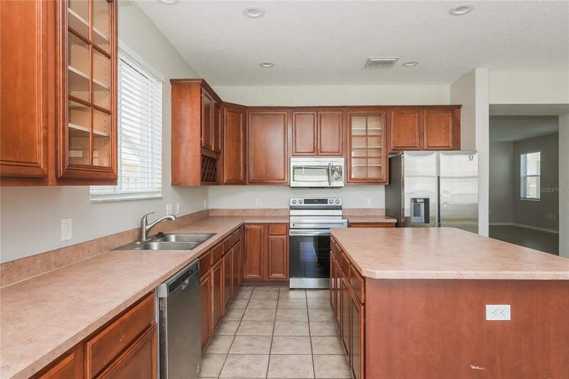 12125 Fox Bloom Ave, Gibsonton, FL 33534