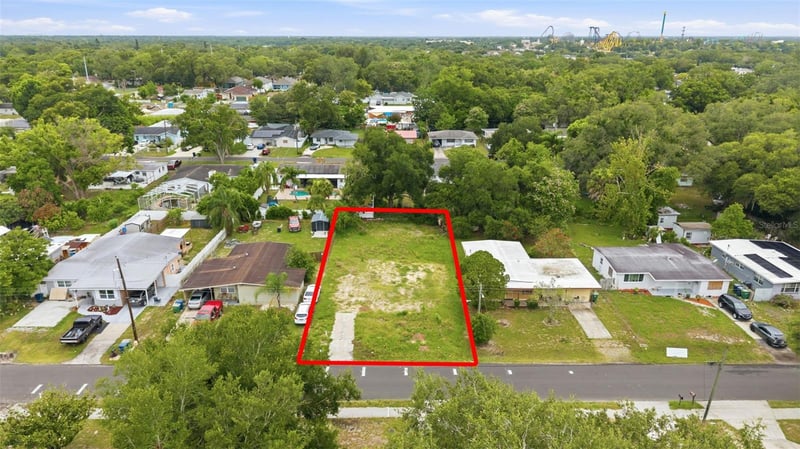 8714 Hyaleah Rd, Tampa, FL 33617