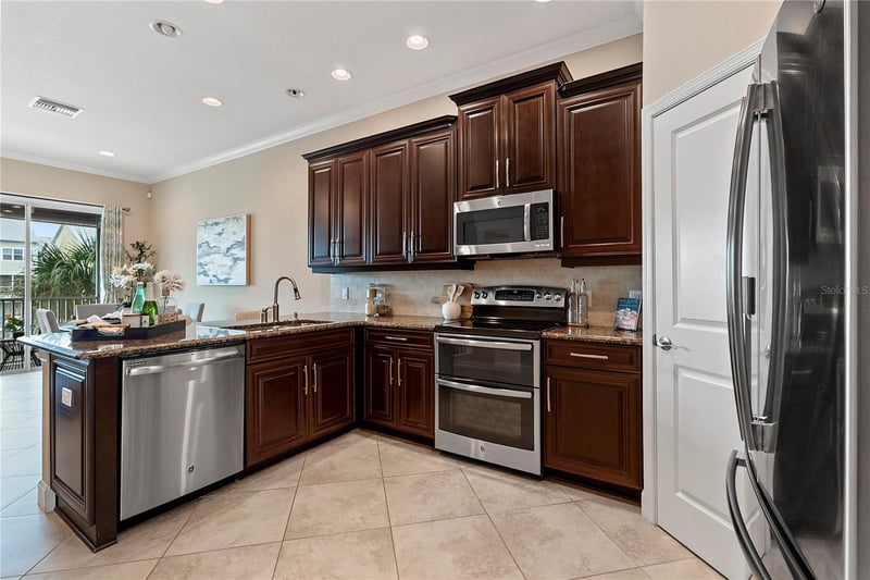 6043 Anchorage Way, St Petersburg, FL 33712
