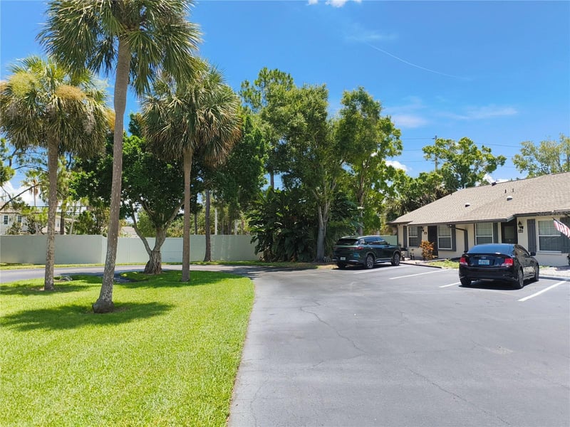 3962 La Costa Ln, Largo, FL 33771