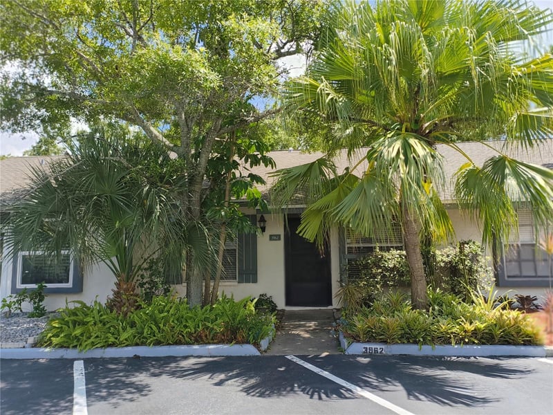 3962 La Costa Ln, Largo, FL 33771