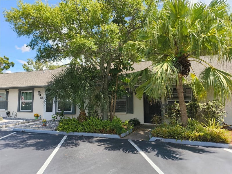 3962 La Costa Ln, Largo, FL 33771