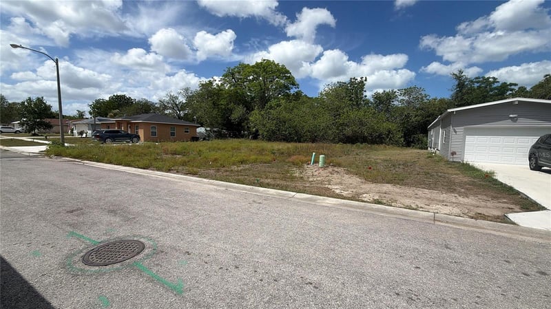 15579 Charmwood Dr, Hudson, FL 34667