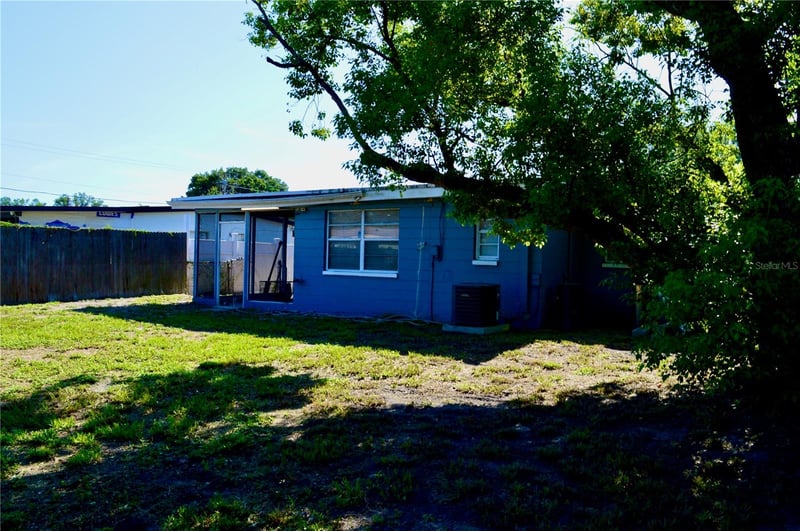 10926 Annette Ave, Tampa, FL 33612