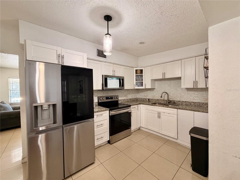 10926 Annette Ave, Tampa, FL 33612