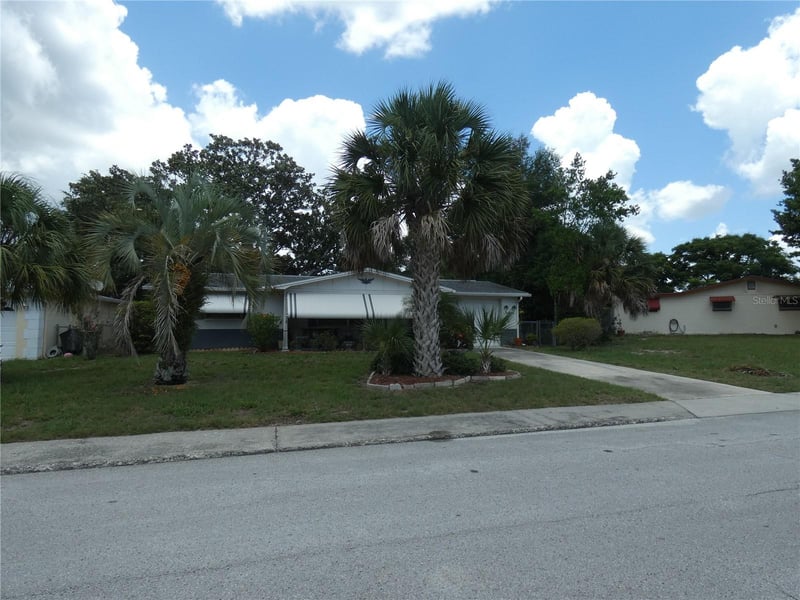 5248 Ironwood Ln, New Port Richey, FL 34653