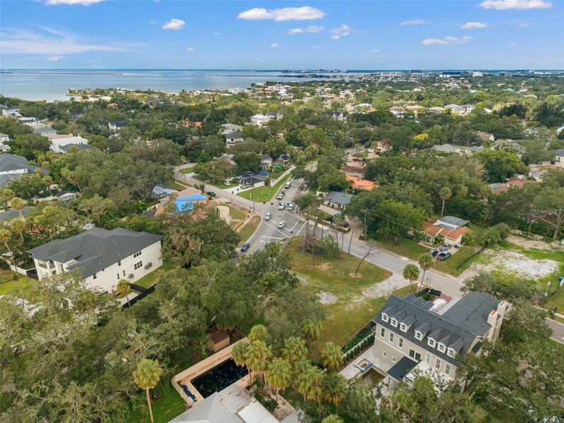 2502 West Shore Blvd, Tampa, FL 33629