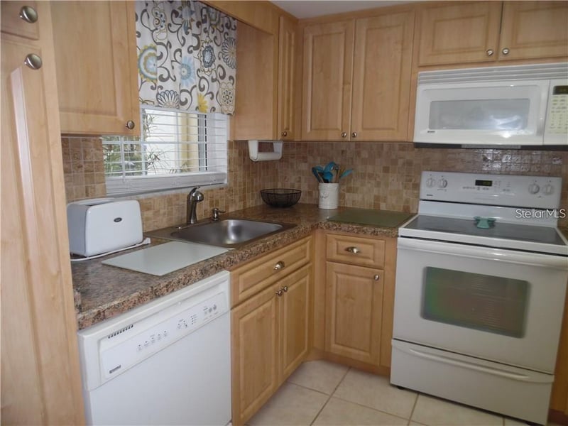 1656 Lake Ave #3, Clearwater, FL 33756