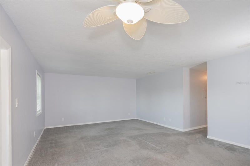 123 Seahorse Dr #D, St Petersburg, FL 33705