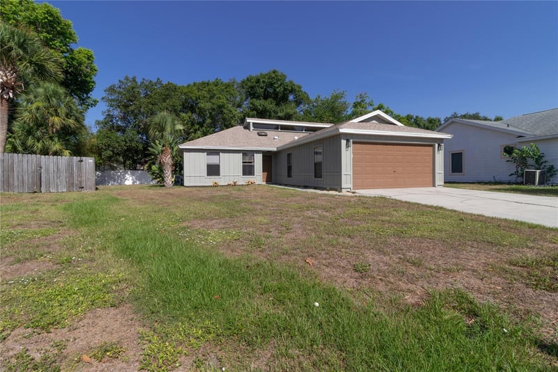 8232 Country Oaks Ct, Sarasota, FL 34243