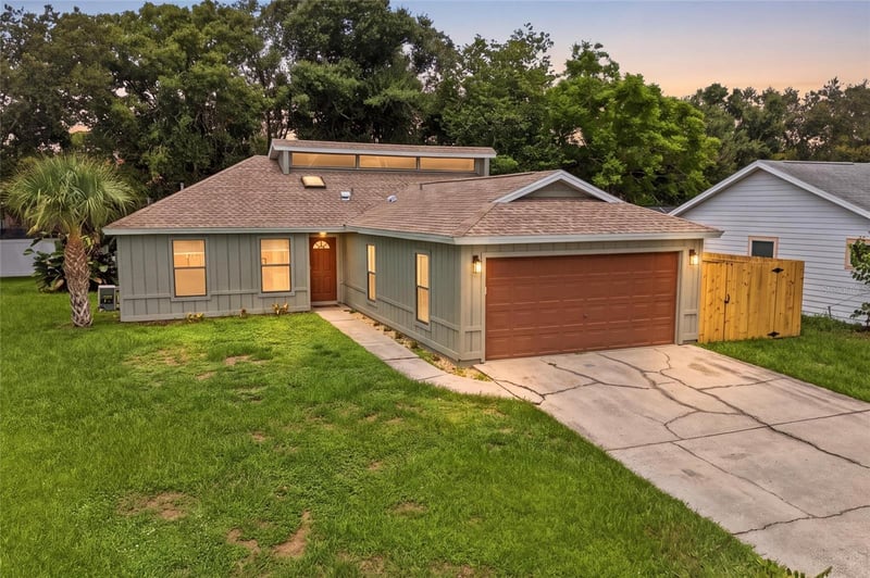 8232 Country Oaks Ct, Sarasota, FL 34243