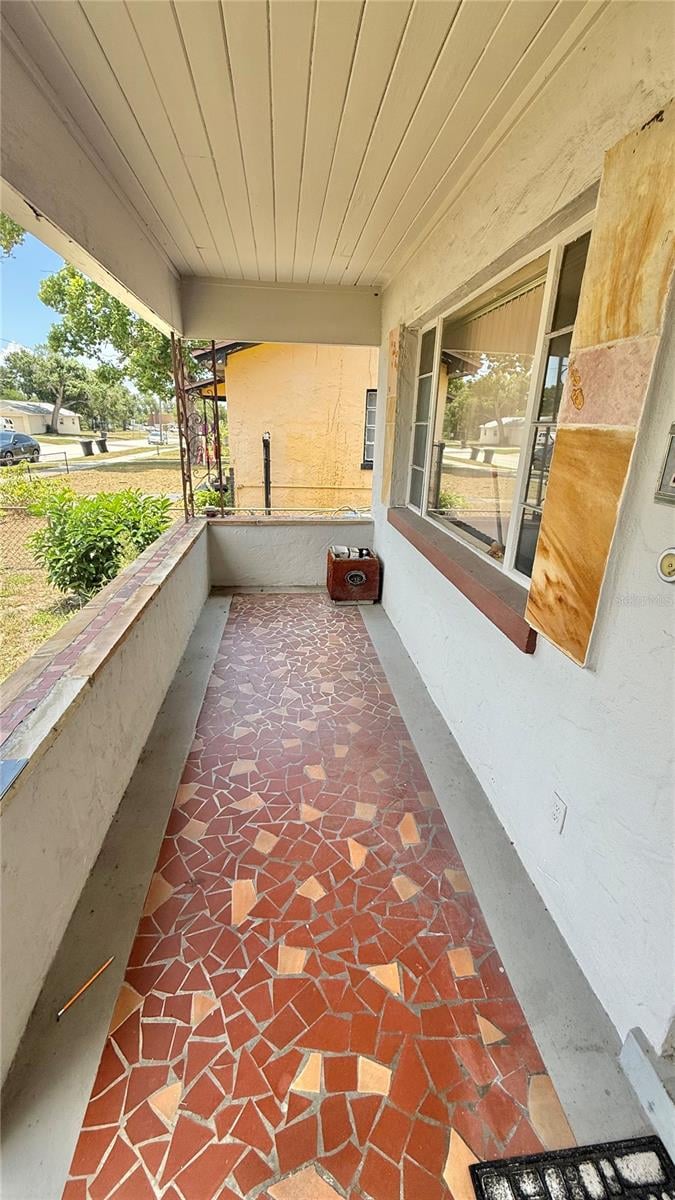2055 29th St, St Petersburg, FL 33712