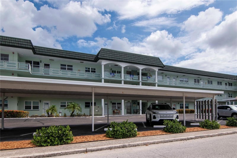 5935 30 Ave #206, Gulfport, FL 33707