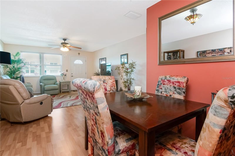 5935 30 Ave #206, Gulfport, FL 33707