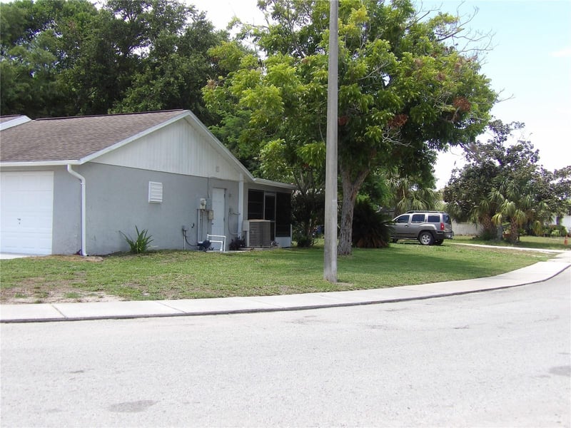 5131 Greenwood St, New Port Richey, FL 34653