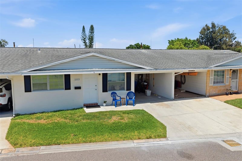 10013 Dahlia St N, Pinellas Park, FL 33782