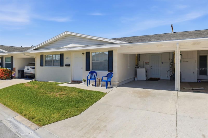 10013 Dahlia St N, Pinellas Park, FL 33782