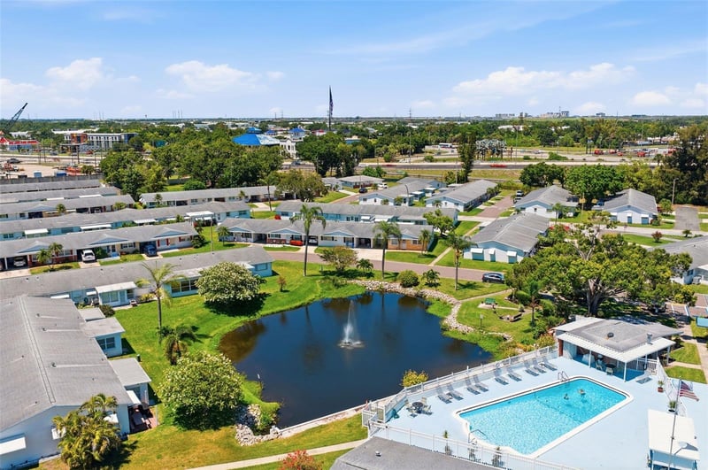 10013 Dahlia St N, Pinellas Park, FL 33782
