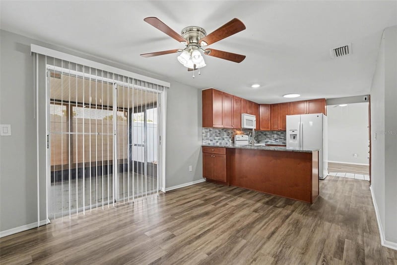 6404 Freedom Ct, Tampa, FL 33634