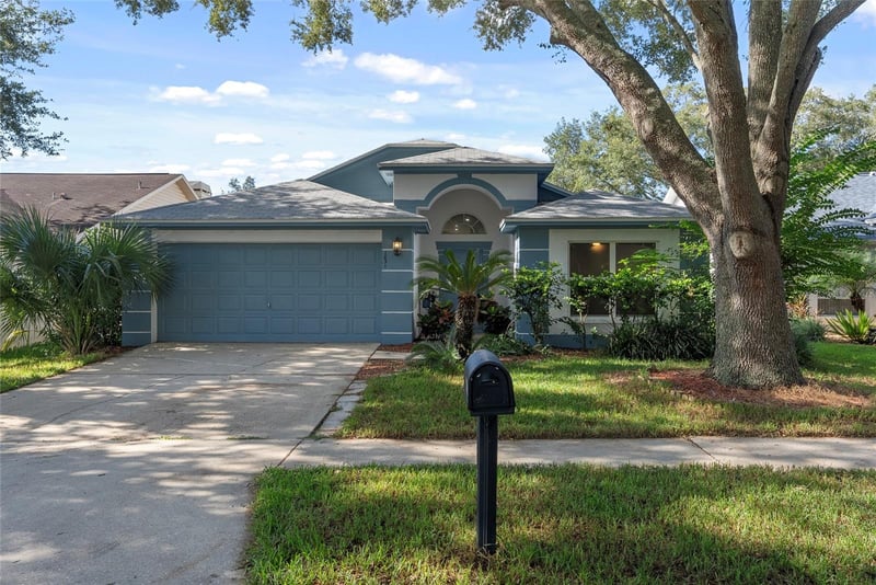 1831 Erin Brooke Dr, Valrico, FL 33594