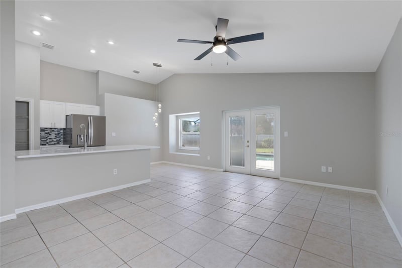 1831 Erin Brooke Dr, Valrico, FL 33594