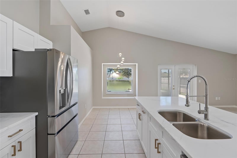 1831 Erin Brooke Dr, Valrico, FL 33594