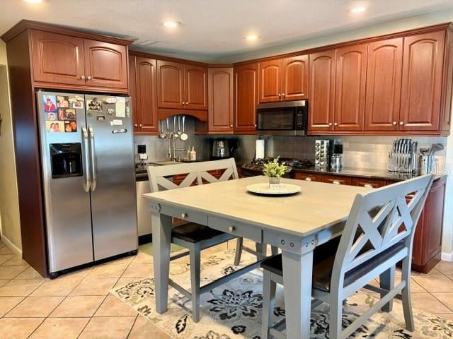 915 Harbor Hill Dr, Safety Harbor, FL 34695