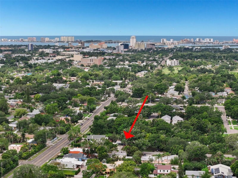 210 Edgewood Ave, Clearwater, FL 33755