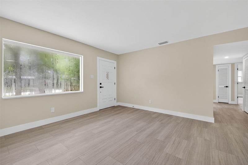 413 Country Club Dr, Oldsmar, FL 34677
