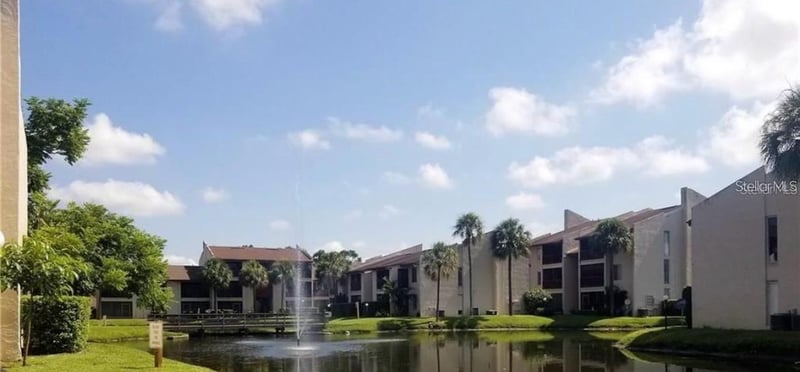3850 Lake Dr #140, Tampa, FL 33614