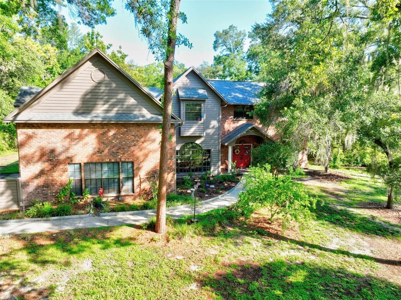 908 Oak Hollow Pl, Brandon, FL 33510