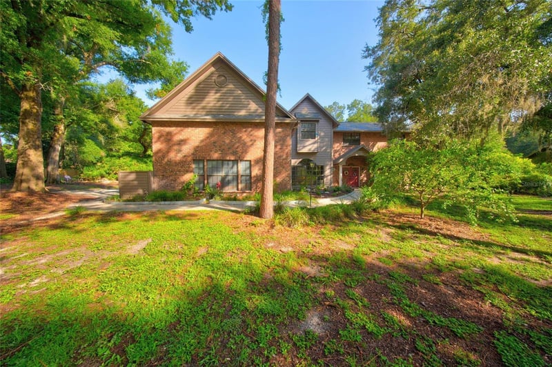 908 Oak Hollow Pl, Brandon, FL 33510