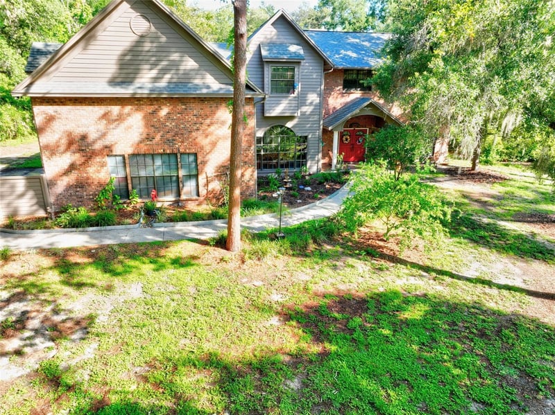 908 Oak Hollow Pl, Brandon, FL 33510