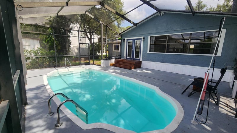 155 69th Ave, St Petersburg, FL 33702