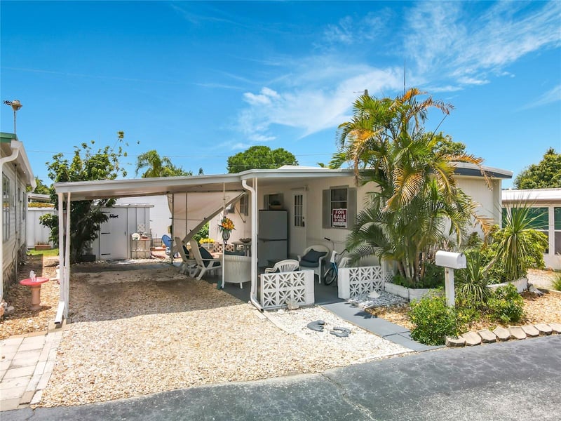 7490 46th Ave #109, St Petersburg, FL 33709