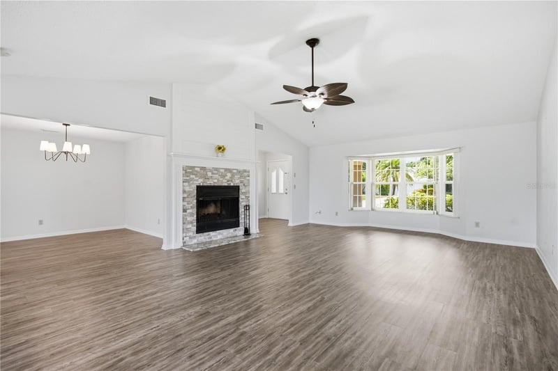 9743 106th Ave, Largo, FL 33773