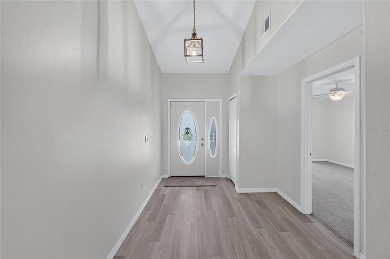 1514 Oracle Dr, Sun City Center, FL 33573