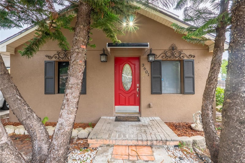 3601 Mohawk Ave, Tampa, FL 33610