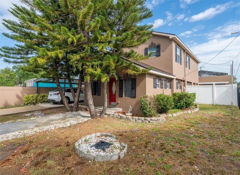 3601 Mohawk Ave, Tampa, FL 33610