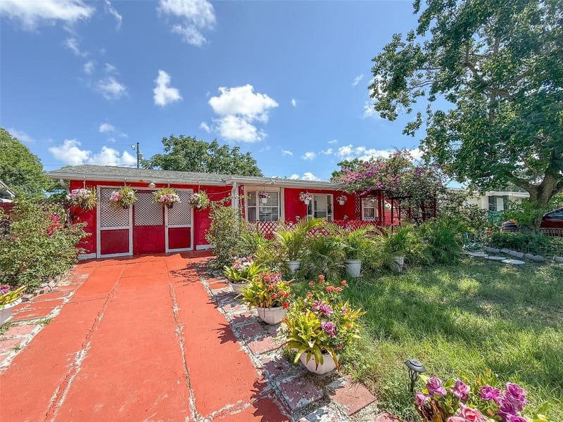 4737 Longwood Ave, Holiday, FL 34690